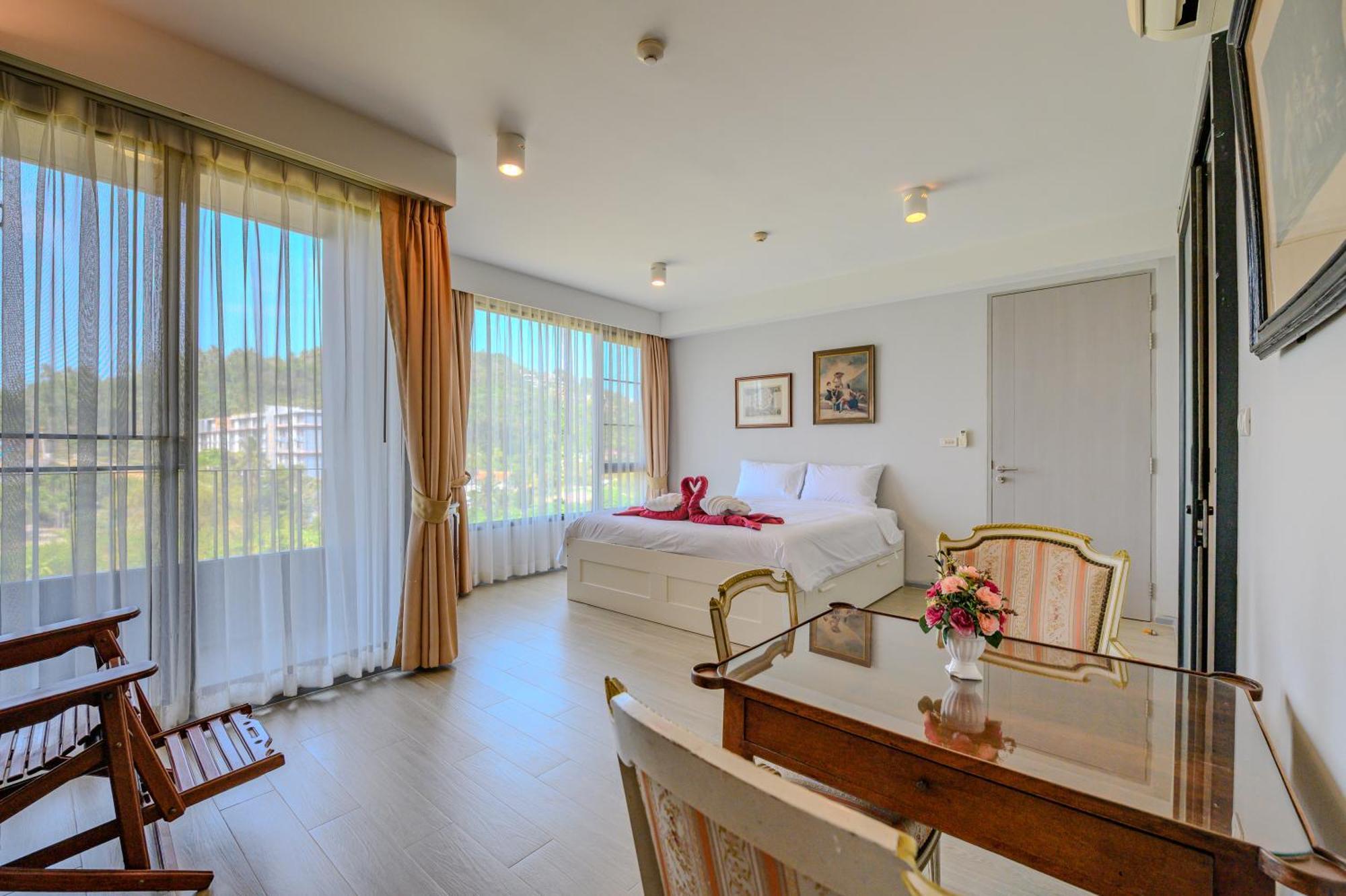 6Th Avenue Surin Beach Εξωτερικό φωτογραφία