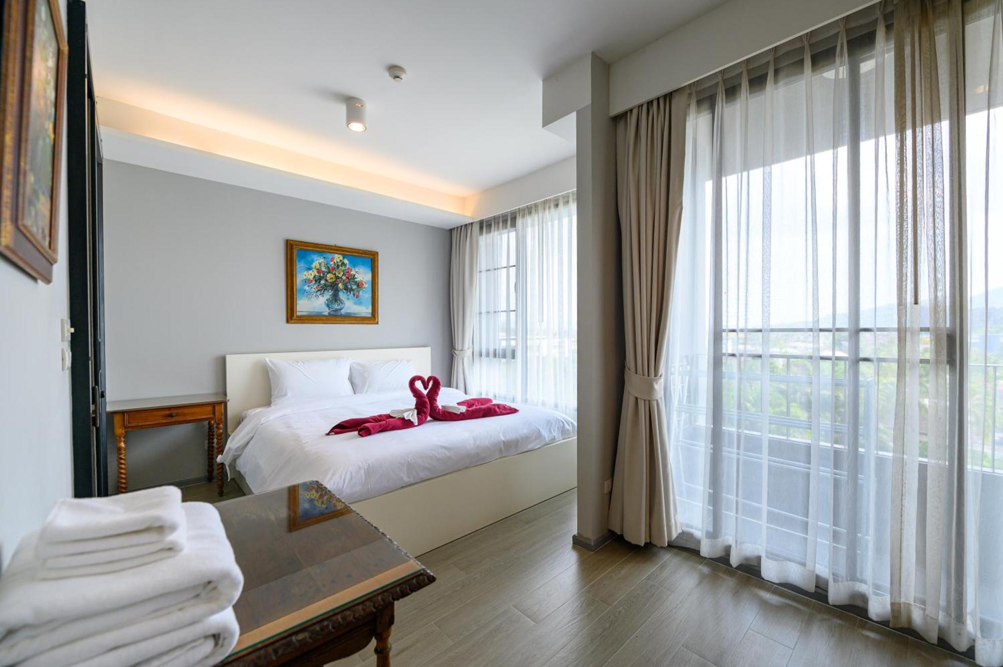 6Th Avenue Surin Beach Εξωτερικό φωτογραφία